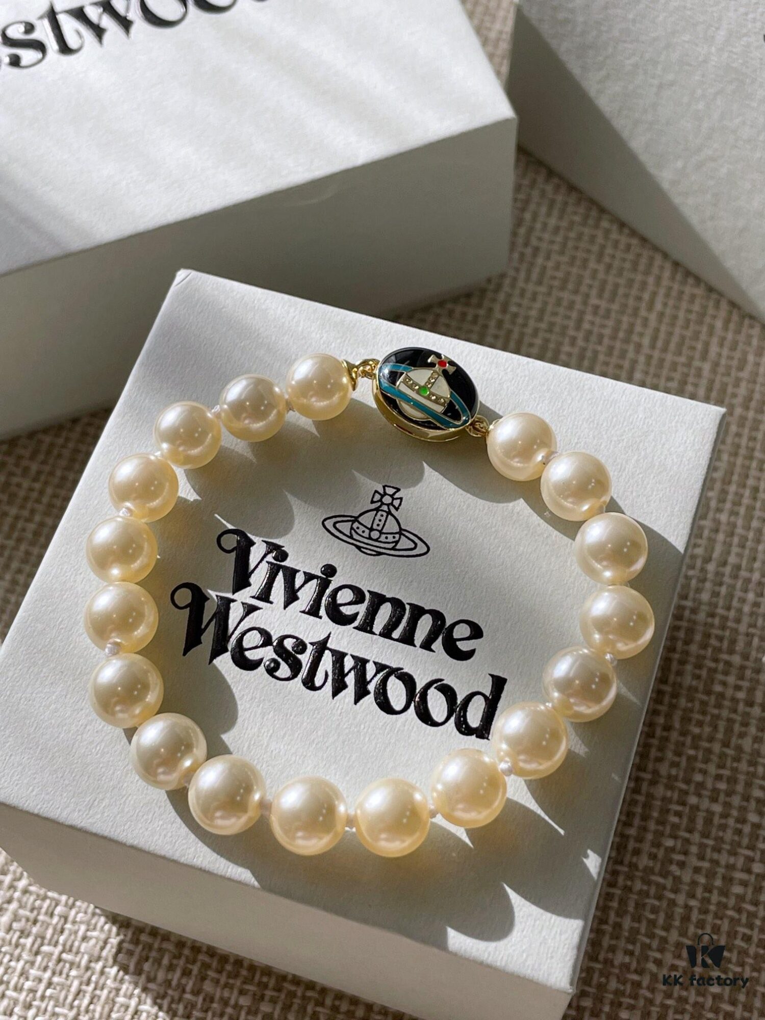 693036e4f09edb6de4c4cd06 Vivienne Westwood Enamel Pearl Bracelet – Magnetic Clasp, Reversible Design, Six New 2023 Colors Available