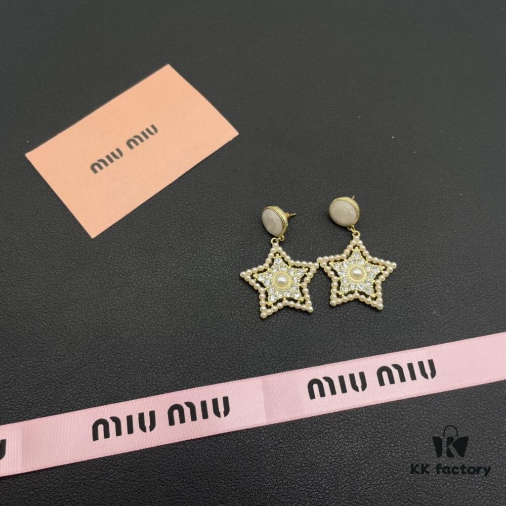 69303715f09edb6de4c4cd30 Miu Miu Textured Heart Luxury Pearl Stud Earrings, Minimalist Love Design with Vintage Charm