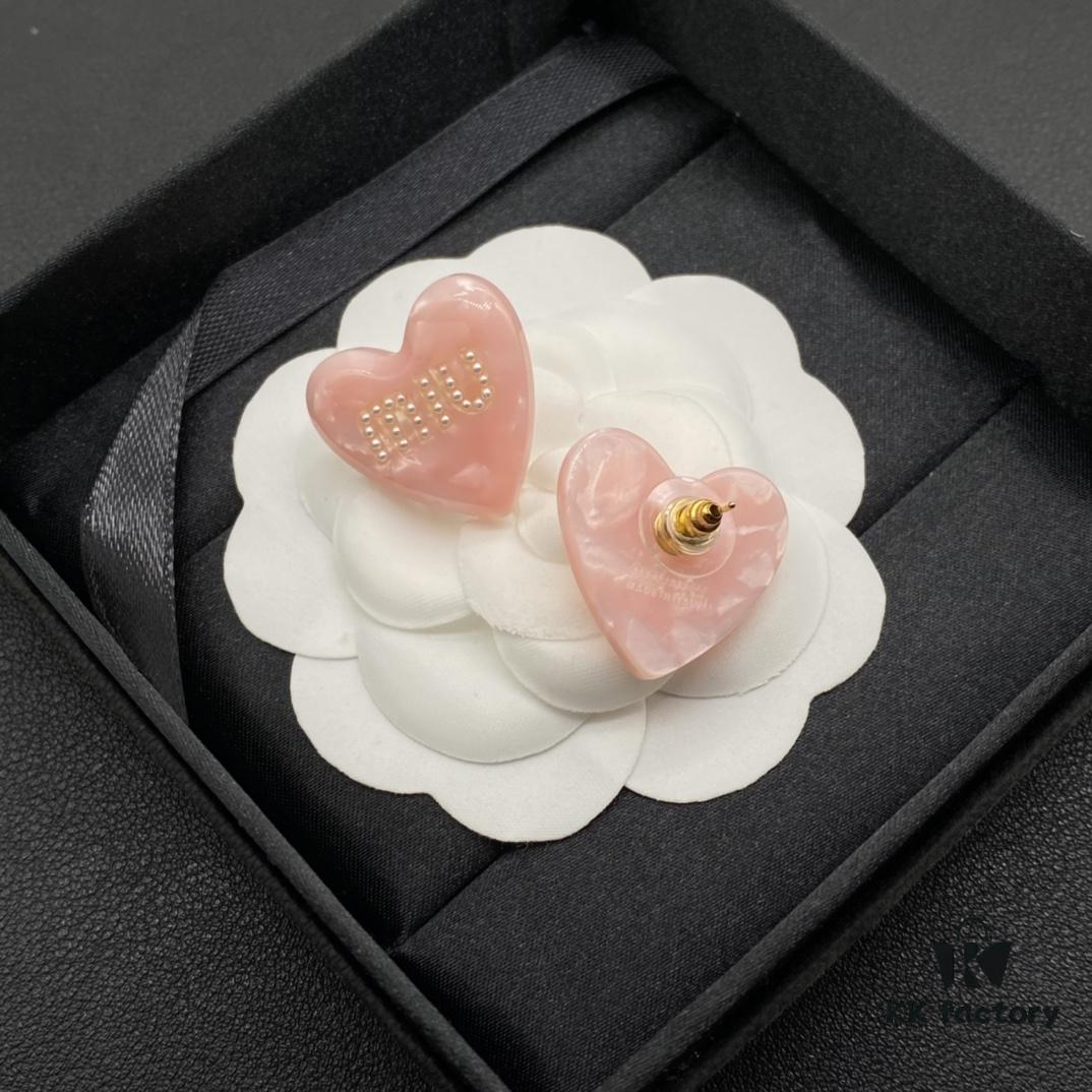 69303727f09edb6de4c4cd3f Miu Miu Textured Luxurious Pearl Heart Stud Earrings, Minimalist Design with Vintage Charm, Must-Have Summer Fashion Accessory
