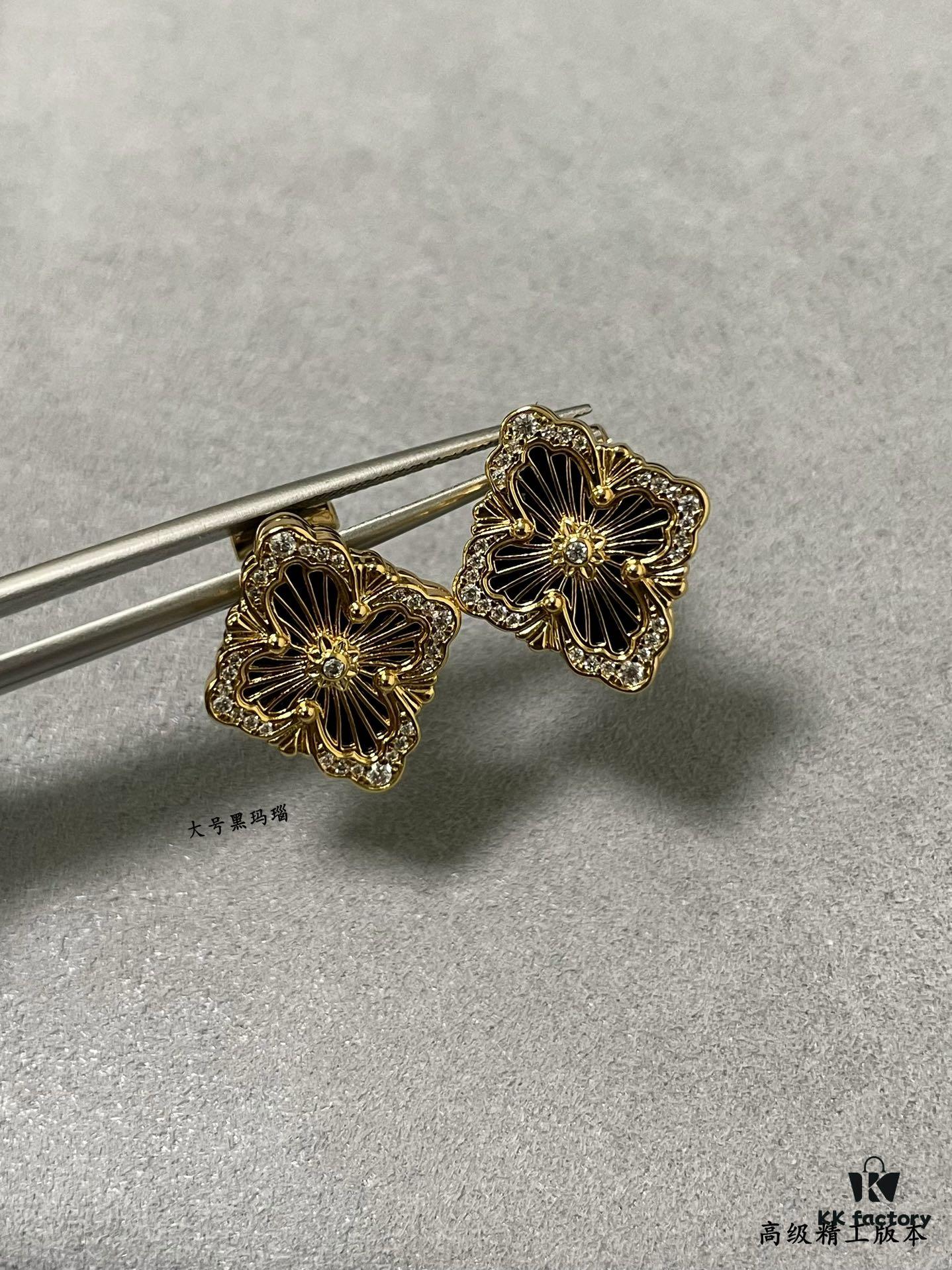 6930374bf09edb6de4c4cd67 Buccellati Opera Grande Series Large Black Agate Earrings, Retro Court-style Clover Design with Rigato Parallel Engraving Technique