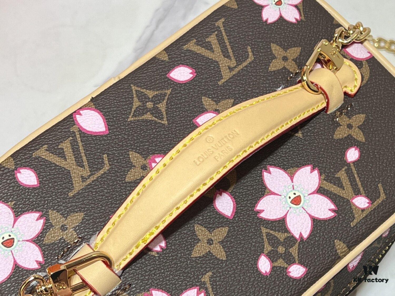 69303799f09edb6de4c4cdb5 Upgraded Original M14181 M44495 M42265 M44936 M42263 Nice Mini Cosmetic Case