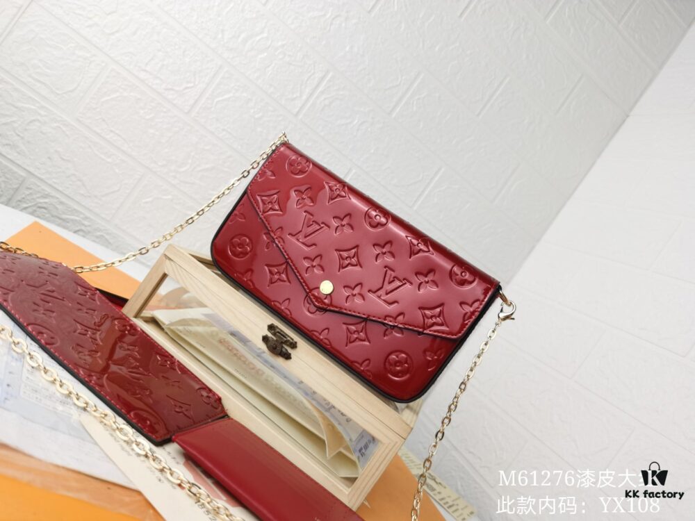 6930379ef09edb6de4c4cdb9 Replica High-Quality Full Steel Hardware Embossed Patent Leather Louis Vuitton Felicie Handbag