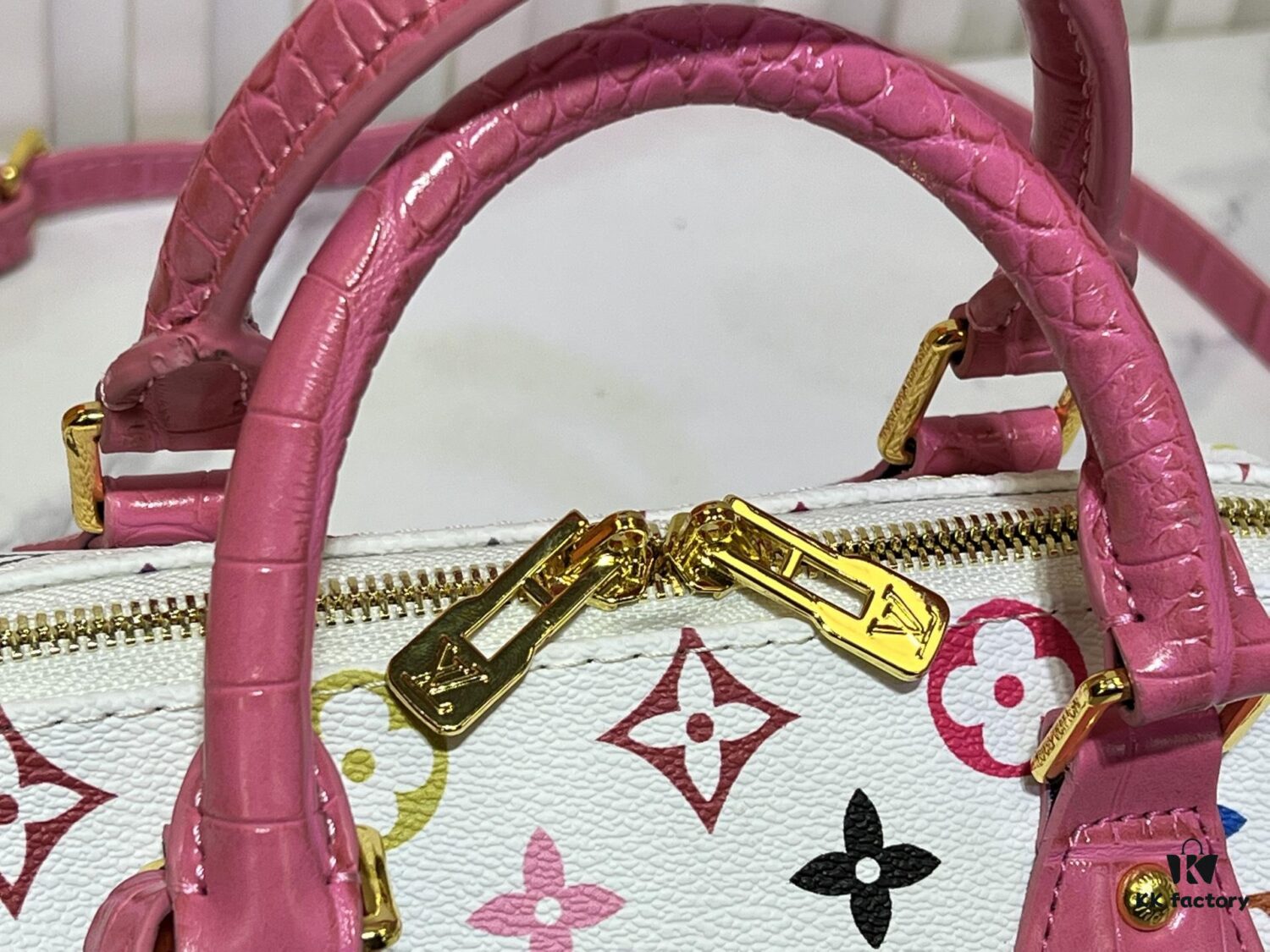 693037a6f09edb6de4c4cdc0 Upgraded Original Crocodile-Texture M13365 M58953 M46234 M46222 Speedy Bandoulière 20 Handbag