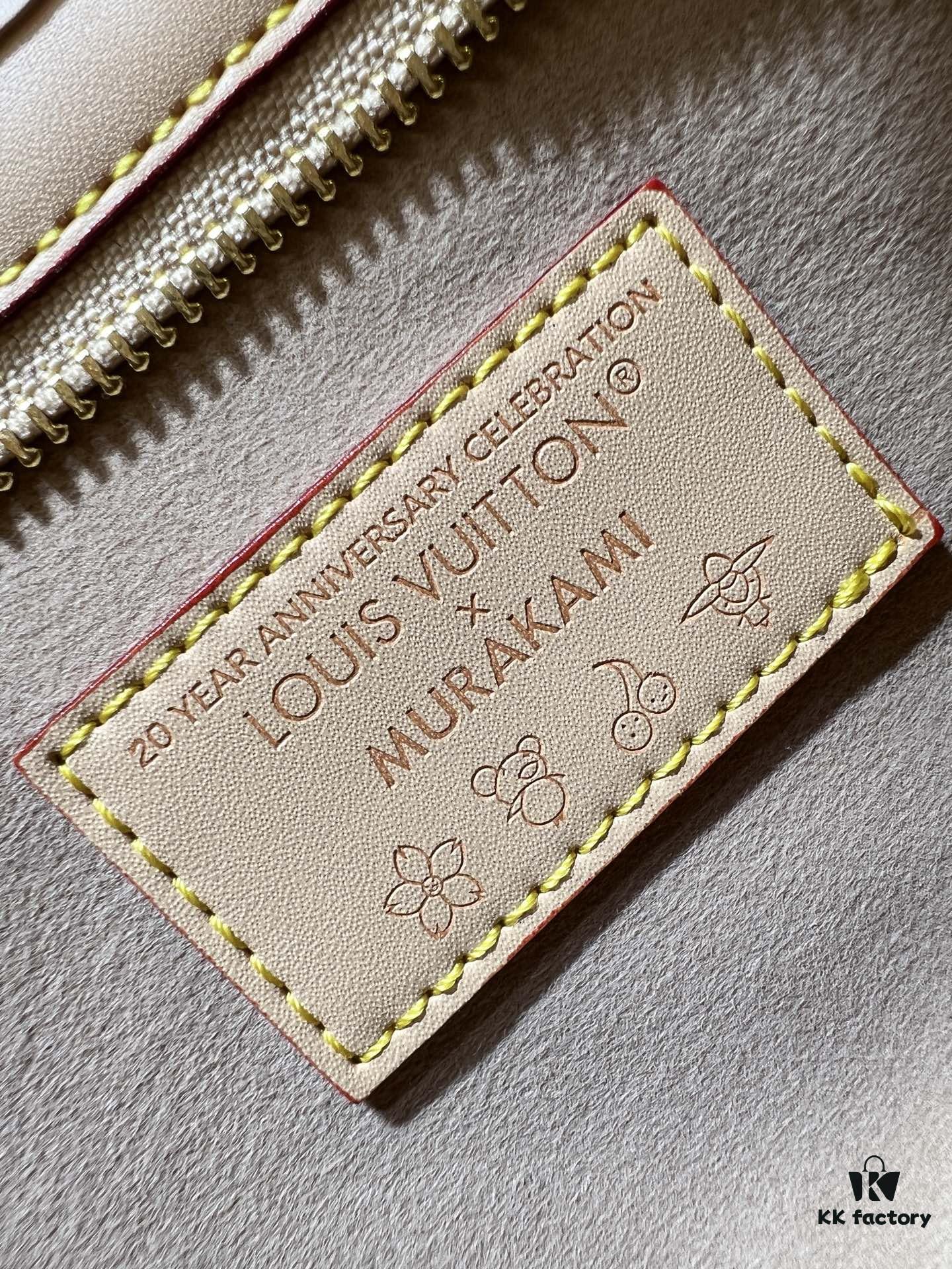 693037b7f09edb6de4c4cdd2 M46705 NEVERFULL BB Bag in White with Tricolor Design, Collaborated with Takashi Murakami
