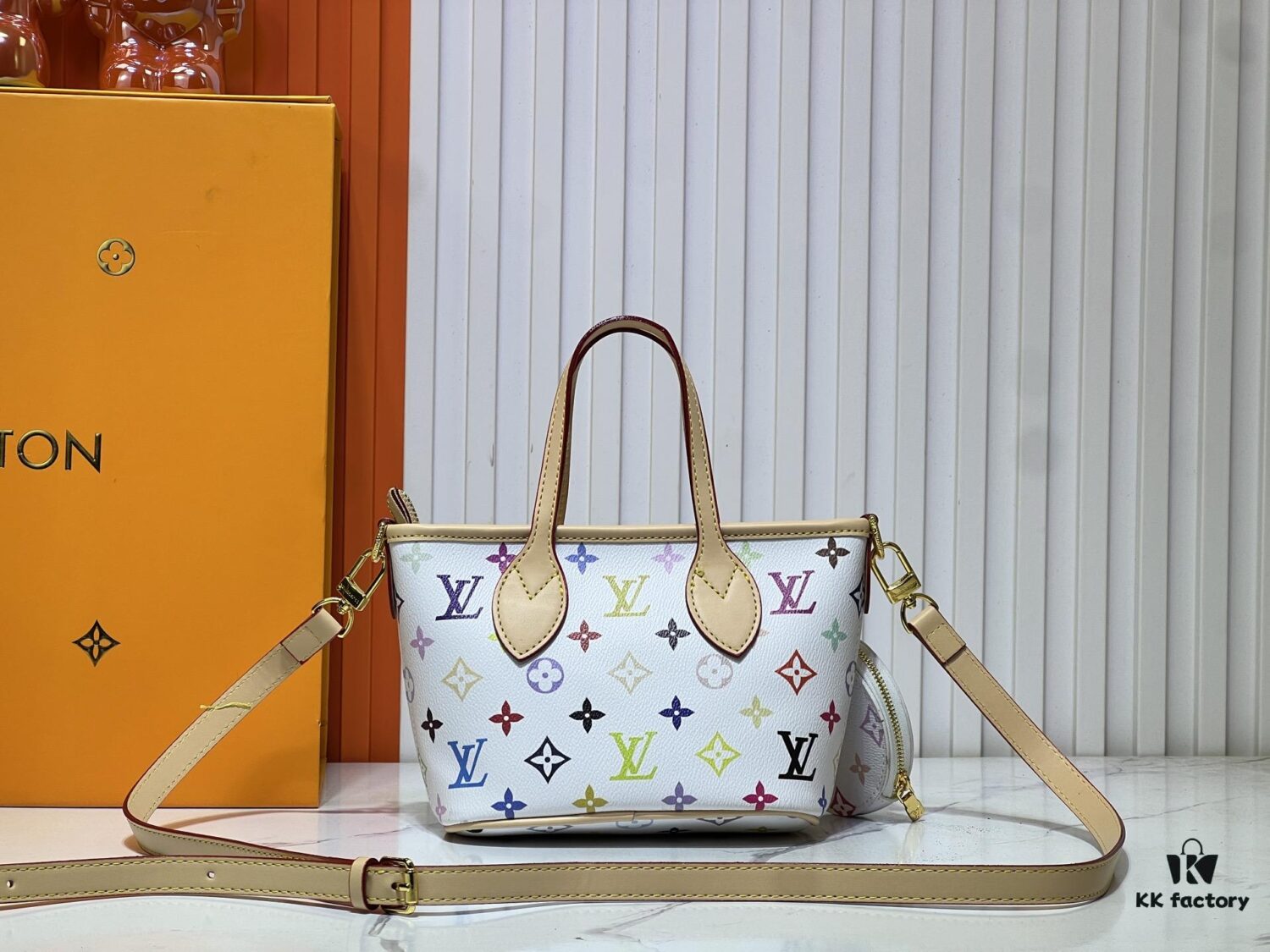 693037b7f09edb6de4c4cdd3 M46705 NEVERFULL BB Bag in White with Tricolor Design, Collaborated with Takashi Murakami