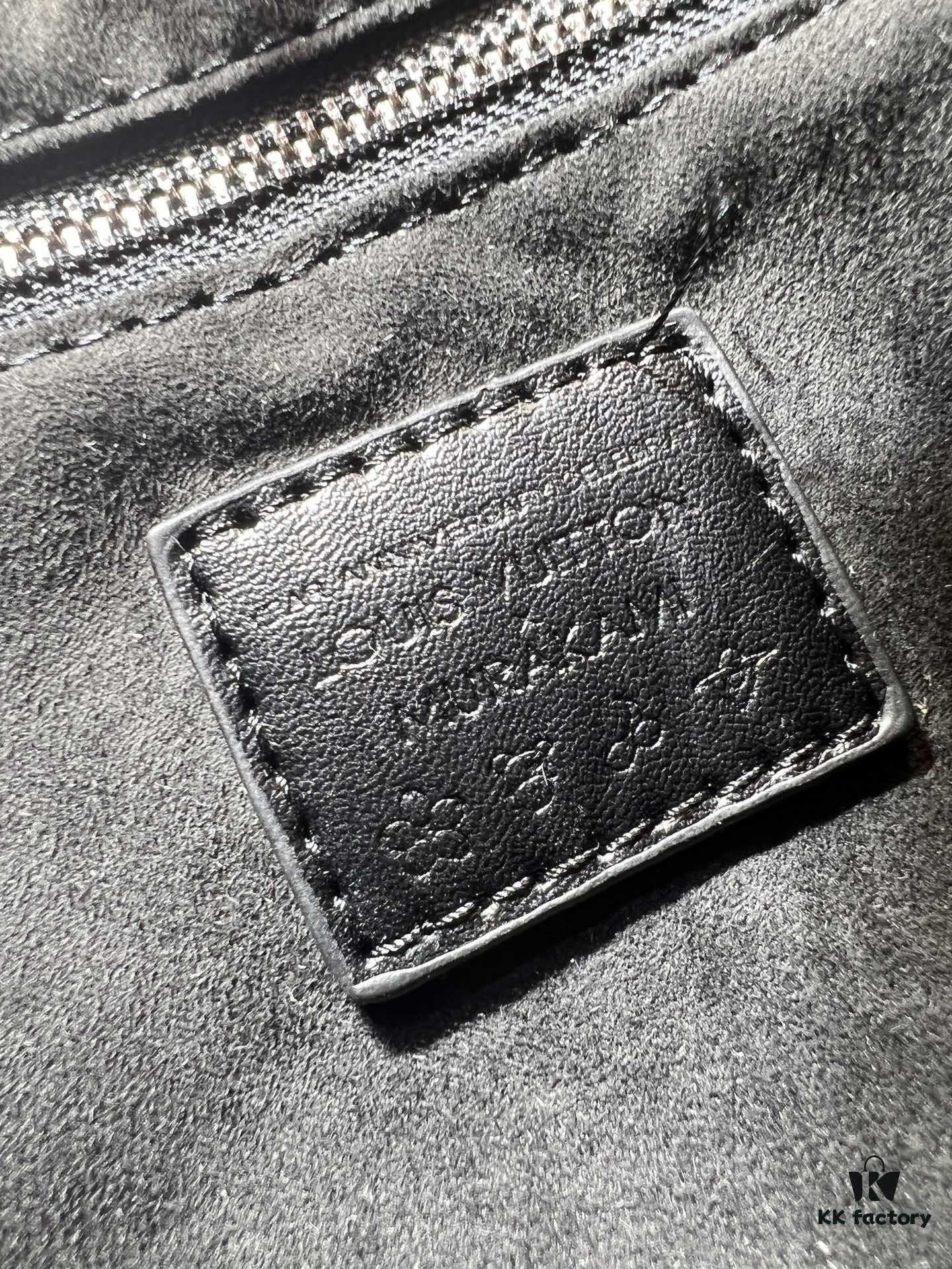 693037edf09edb6de4c4ce00 Upgraded Original M13079 Louis Vuitton x Takashi Murakami Reimagined OnTheGo MM Handbag