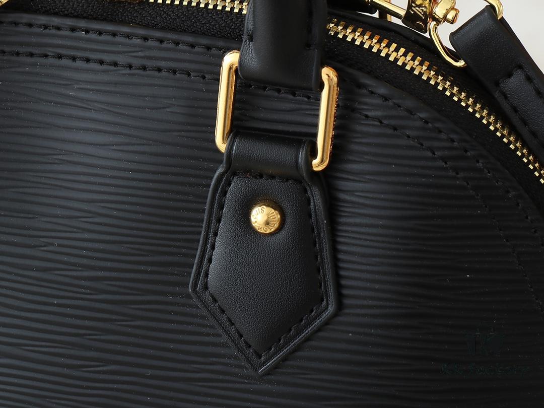 693037f7f09edb6de4c4ce0e Upgraded Original M13670 M14197 M53152 Alma BB Bag from the Louis Vuitton x Takashi Murakami Re-Edition Collection