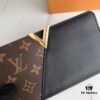 69303861f09edb6de4c4ce7e Kimono Wallet M56174/M56175
