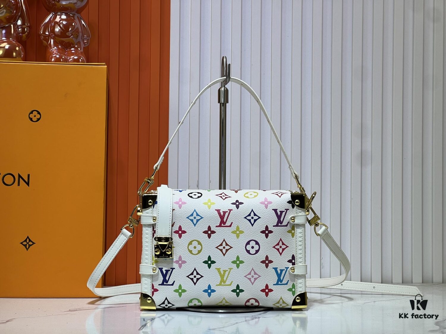 M14046 M46358 Black Tricolor White Tricolor Medium Side Trunk Handbag