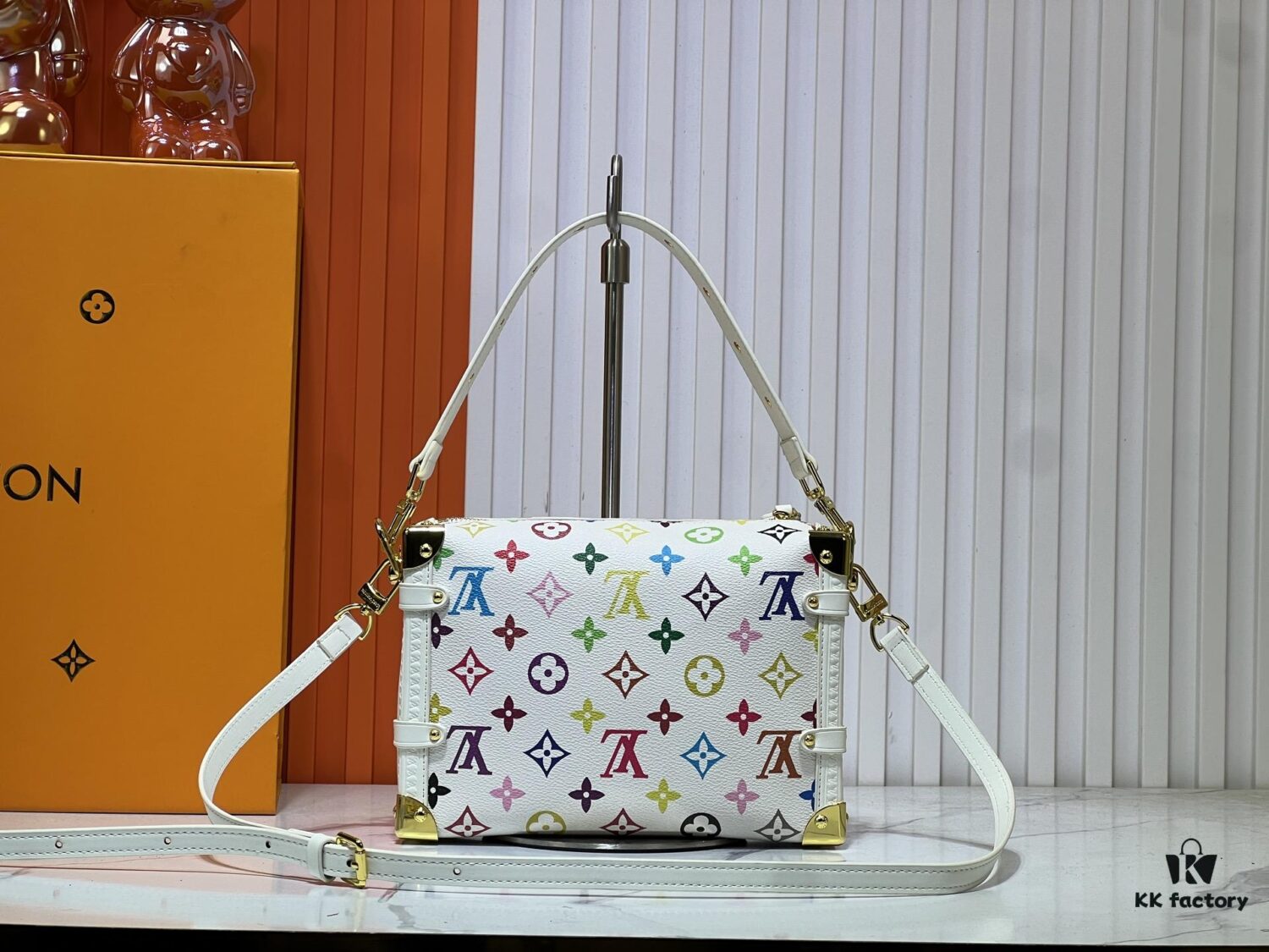 M14046 M46358 Black Tricolor White Tricolor Medium Side Trunk Handbag