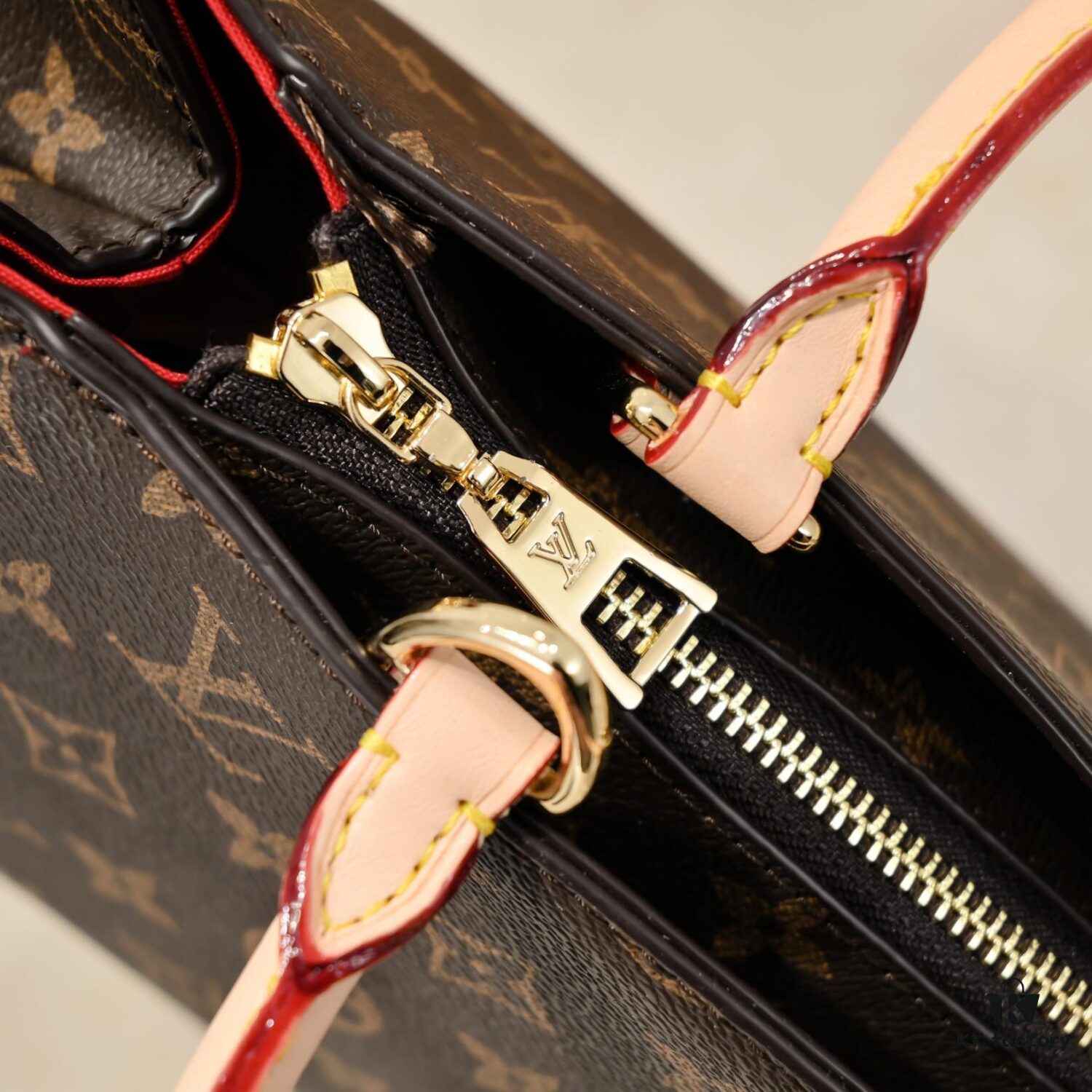 6930392ef09edb6de4c4cf48 LV New Grand Palais MM 2021 Collection Louis Vuitton Trendy Fashion Shoulder Handbag in Calfskin Print, Size: 29-18-12.5