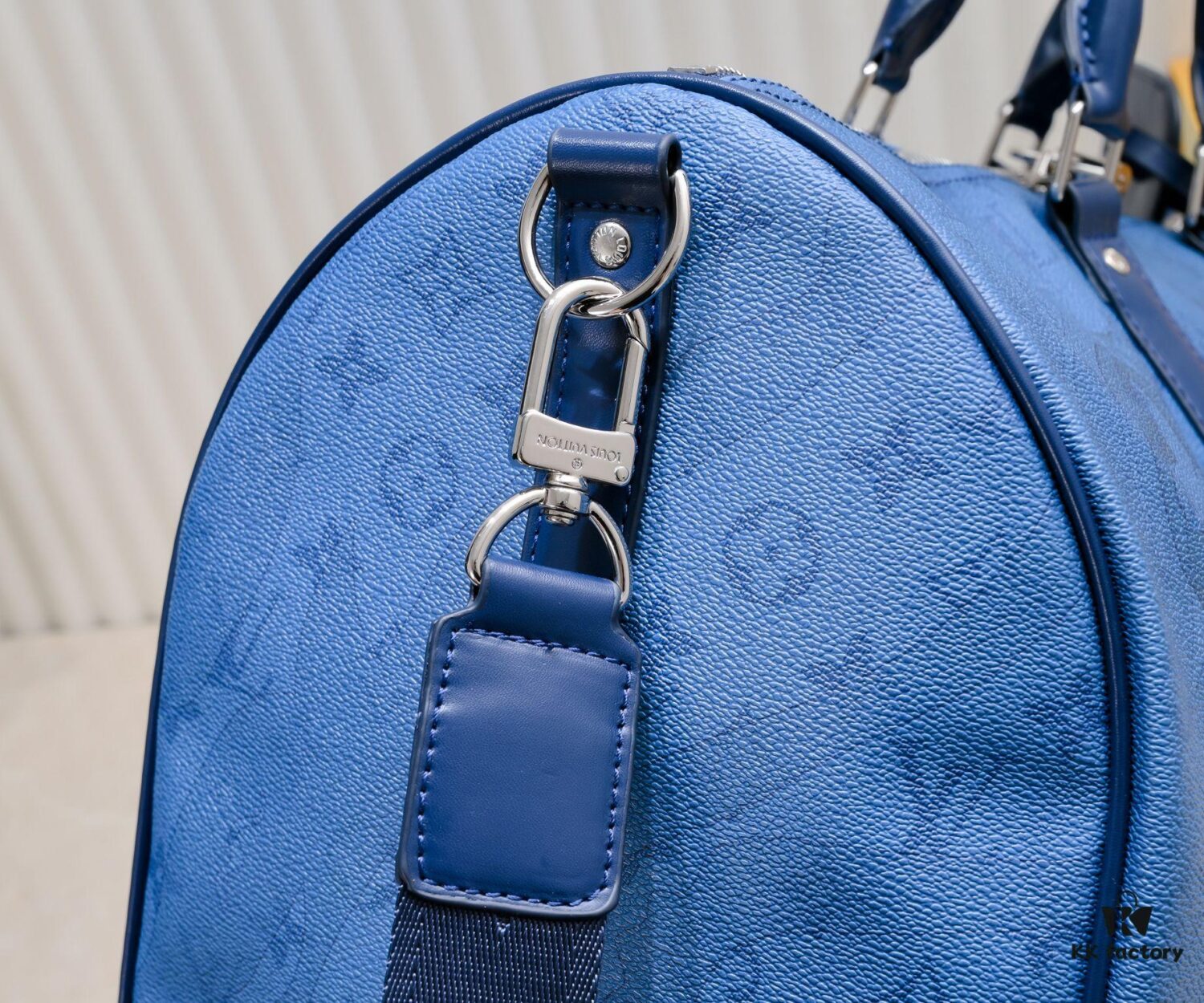 6930394bf09edb6de4c4cf77 Exclusive Real Photo - Upgraded Version ‼️ Official Website Quality Match M22570 M41416 Keepall is a classic in Louis Vuitton's travel bag collection. This large Keepall features a Monogram canvas body, paired with a detachable leather shoulder strap and a detachable leather document holder.