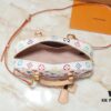 693039bbf09edb6de4c4d01c Upgraded Original M13084 Handbag East West