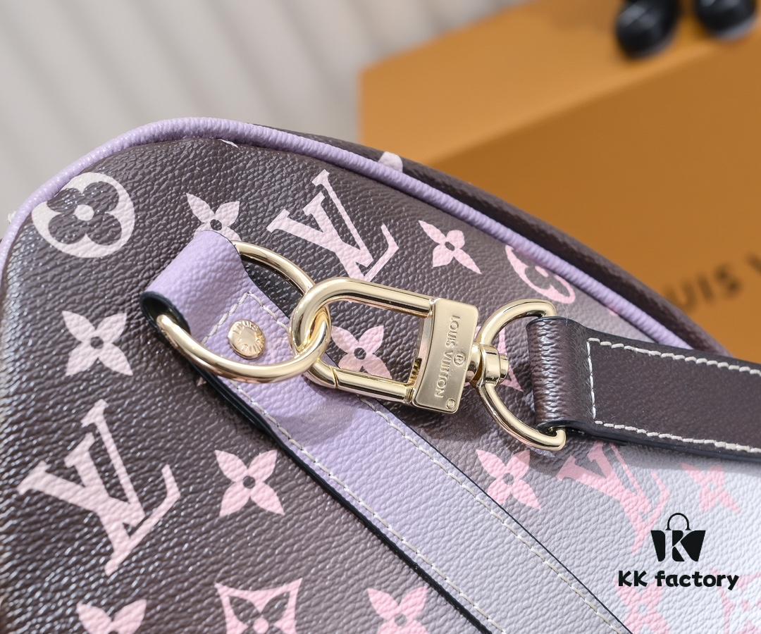 693039daf09edb6de4c4d02f Louis Vuitton Classic Keepall 45 Travel Bag in Soft Pink Tones, Model No. 59943 41418