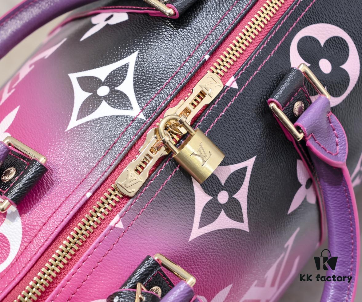 693039eaf09edb6de4c4d03c Louis Vuitton Classic Keepall 45 Travel Bag in Soft Pink Tones