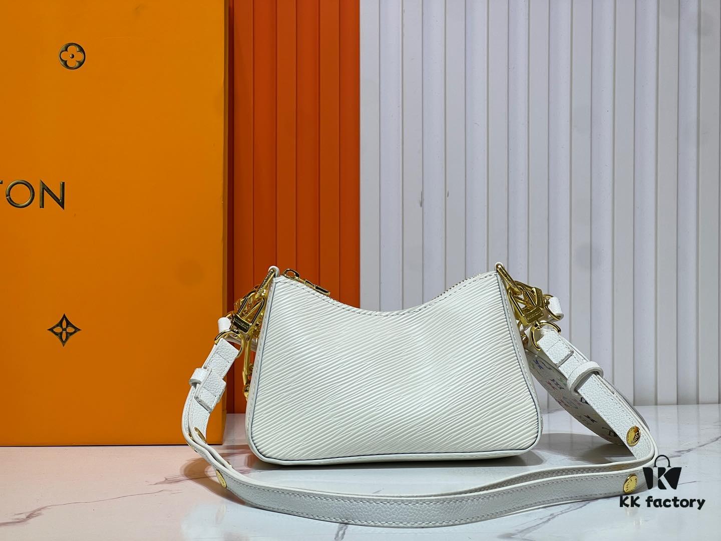 69303a6cf09edb6de4c4d0b7 M13099 Marellini Handbag crafted from textured Epi leather with a compact silhouette, offering ample space for daily essentials like a smartphone. Features a round coin purse and mirror made from the vibrant Monogram canvas of the Louis Vuitton × Takashi Murakami collaboration, attached to the bag via a bold metal chain. Dimensions: 19x13.5x6.5cm