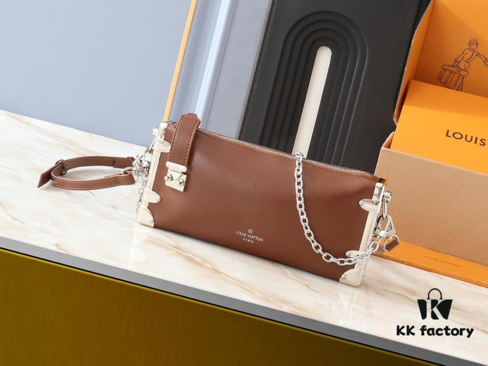 69303a73f09edb6de4c4d0bf Upgraded Original M25445 SLIM TRUNK Bag