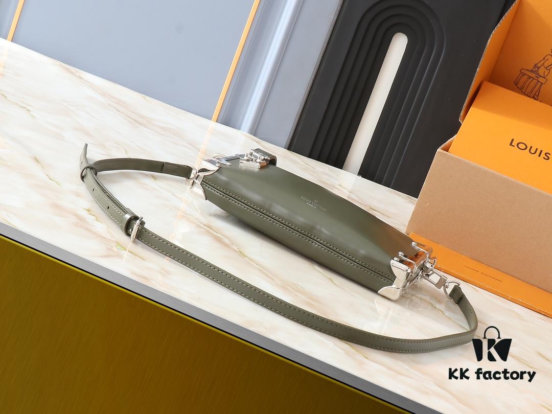 69303a73f09edb6de4c4d0c0 Upgraded Original M25445 SLIM TRUNK Bag