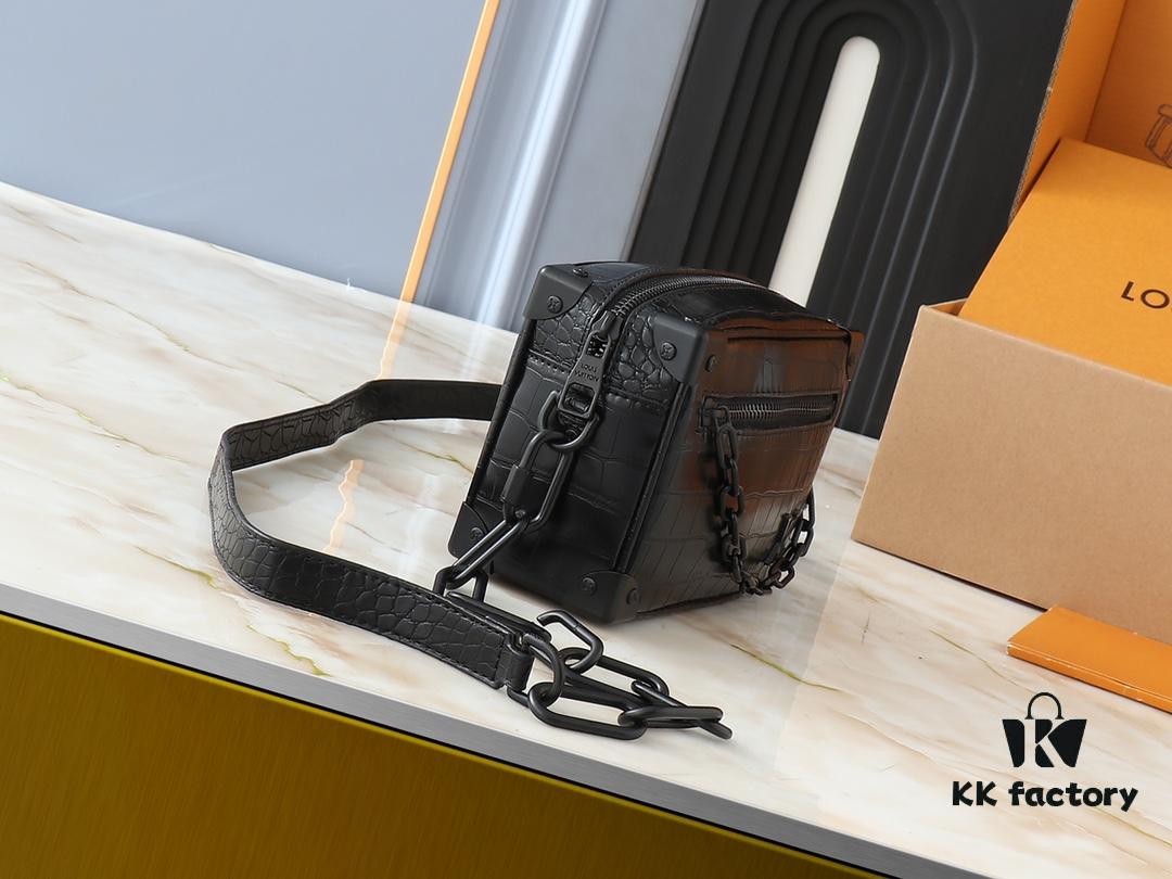 69303a9cf09edb6de4c4d105 Upgraded Original M57702 M44480 M68906 M44735 Soft Trunk Mini Bag
