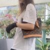 Vintage Crocodile Pattern Leather Bag 🔥 Authentic Style, High-End Quality, Highly Acclaimed, Mother-and-Child Pouch, Extremely Practical, Louis Vuitton Matched Interior, Original Design Replica. Louis Vuitton LV New Women's Shoulder Bag, Round Barrel Bag M42238. Size 23*26*16cm 💪💪💪