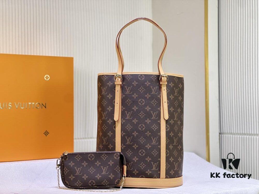 69303b00f09edb6de4c4d193 Vintage Crocodile Pattern Wax Leather 🔥 M42236 Large Size Authentic Item High-End Quality Highly Acclaimed Mother-and-Child Bag Extremely Practical Louis Vuitton Matched Interior Original Order Version Louis Vuitton LV New Women's Shoulder Bag Round Barrel Bag