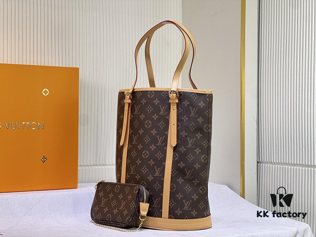 69303b01f09edb6de4c4d194 Vintage Crocodile Pattern Wax Leather 🔥 M42236 Large Size Authentic Item High-End Quality Highly Acclaimed Mother-and-Child Bag Extremely Practical Louis Vuitton Matched Interior Original Order Version Louis Vuitton LV New Women's Shoulder Bag Round Barrel Bag