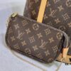 69303b08f09edb6de4c4d19e Vintage Crocodile Pattern Wax Leather 🔥 M42236 Large Size Authentic Item High-End Quality Highly Acclaimed Mother-and-Child Bag Extremely Practical Louis Vuitton Matched Interior Original Order Version Louis Vuitton LV New Women's Shoulder Bag Round Barrel Bag