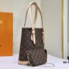 69303b0cf09edb6de4c4d1a3 Color-Changing Yellow Leather Bag 🔥 Authentic Quality, High-End Craftsmanship, Excellent Reputation, Mother-and-Child Pouch Design, Extremely Practical, Louis Vuitton-Style Interior, Original Sample Cut, New LV Women's Shoulder Bag, Round Bucket Bag M42238, Size 23*26*16cm 💪💪💪