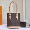 69303b0ff09edb6de4c4d1a9 Color-Changing Yellow Leather Bag 🔥 Authentic Quality, High-End Craftsmanship, Excellent Reputation, Mother-and-Child Pouch Design, Extremely Practical, Louis Vuitton-Style Interior, Original Sample Cut, New LV Women's Shoulder Bag, Round Bucket Bag M42238, Size 23*26*16cm 💪💪💪