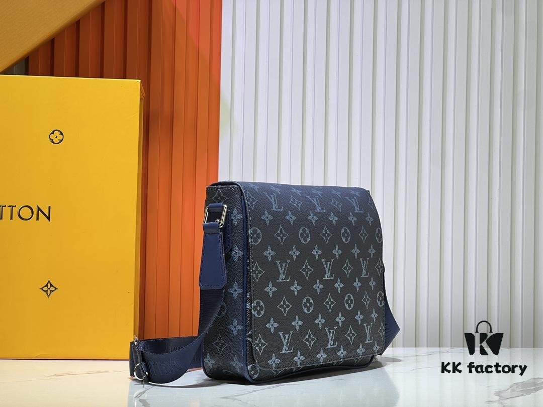 69303b2ff09edb6de4c4d1df Upgraded M11593 M46255 Gradient Green Blue Exclusive Men's Free Shipping Crossbody Bag District Mini Messenger Bag