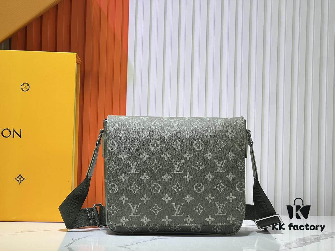 69303b33f09edb6de4c4d1e8 Upgraded M11593 M46255 Gradient Green Blue Exclusive Men's Free Shipping Messenger Bag District Small Messenger Bag