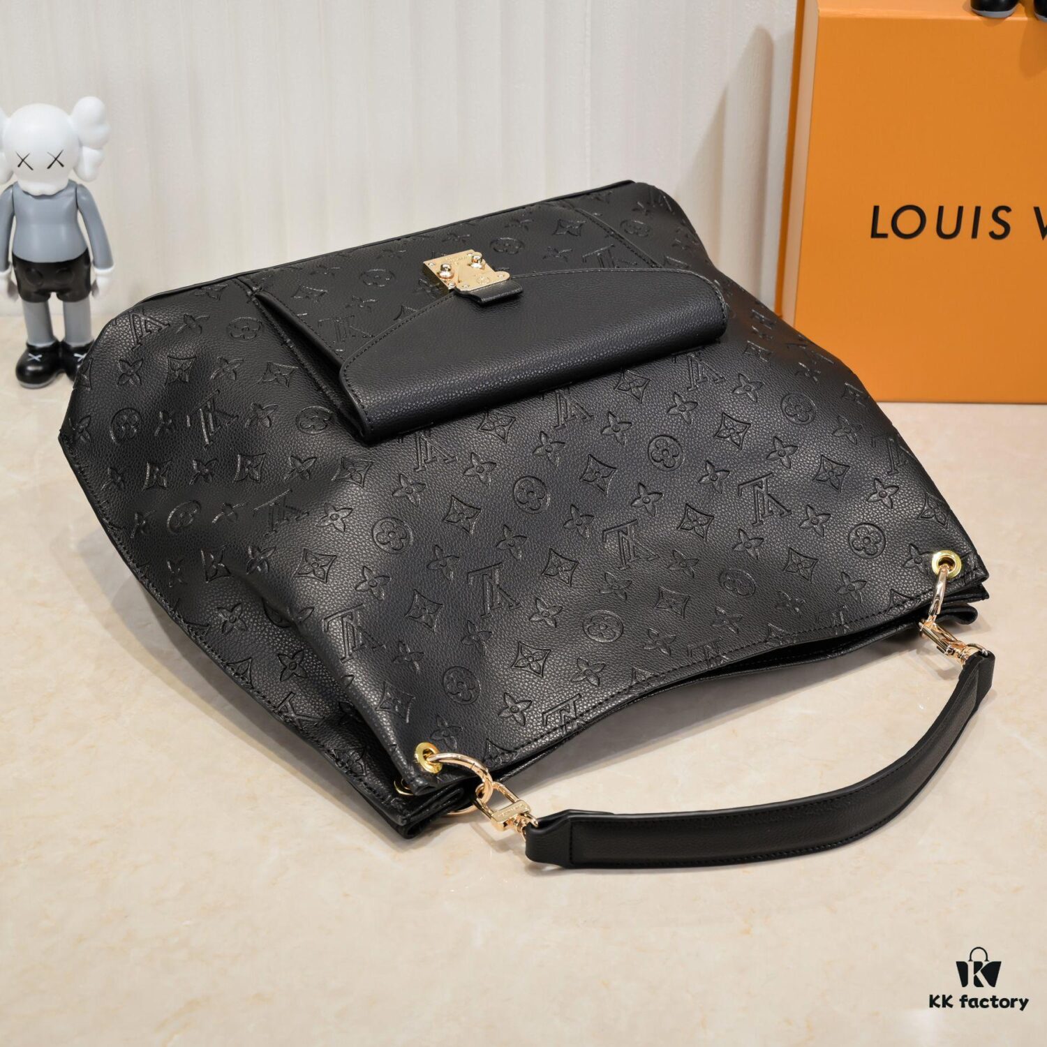 69303b3cf09edb6de4c4d1f6 Black Embossed Original Quality ✨Exclusive Real Shot✨ LV METIS Handbag M40781
