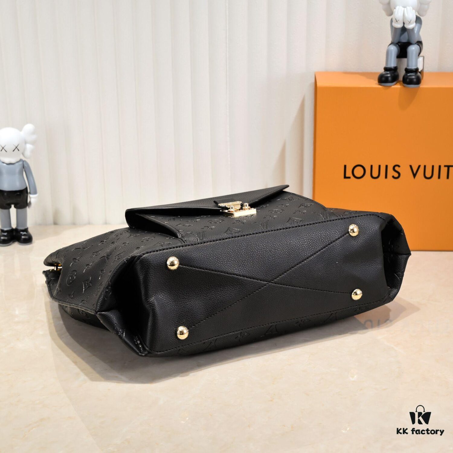 69303b3cf09edb6de4c4d1f7 Black Embossed Original Quality ✨Exclusive Real Shot✨ LV METIS Handbag M40781