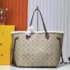 69303ba5f09edb6de4c4d295 Lambswool, M40995 Medium Shopping Bag 💋💋 Louis Vuitton New Neverfull Reimagines the Iconic Handbag with Refined Interior Details