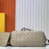 69303ba8f09edb6de4c4d298 Lambswool, M40995 Medium Shopping Bag 💋💋 Louis Vuitton New Neverfull Reimagines the Iconic Handbag with Refined Interior Details