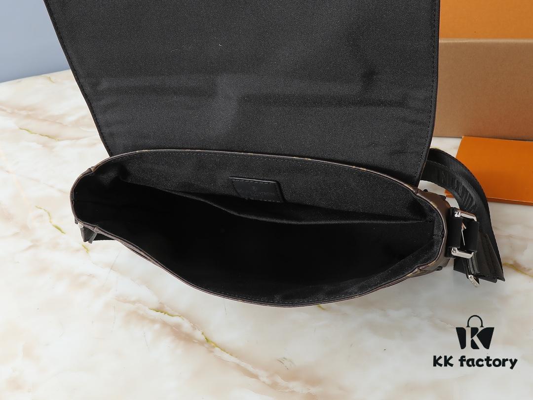 69303c2ef09edb6de4c4d372 Upgraded Original N00085 M30969 M42711 M42710 M46255 Men's District Small Messenger Bag