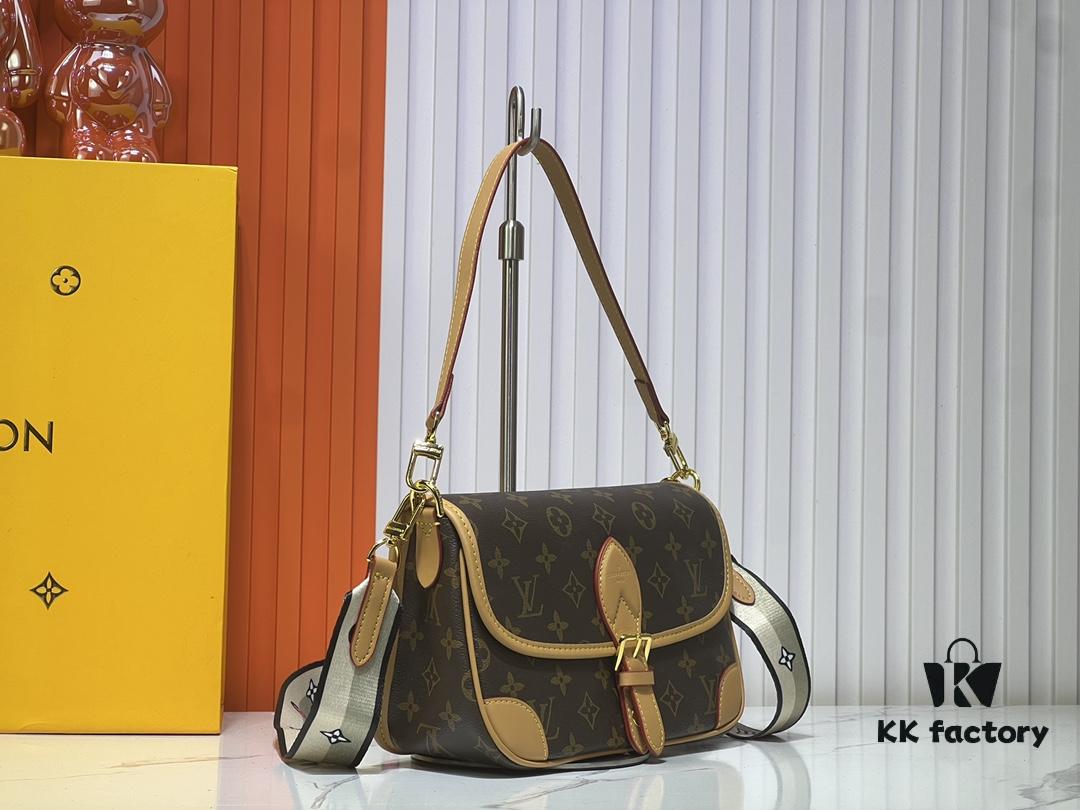 M45985 Webbing Diane Bag