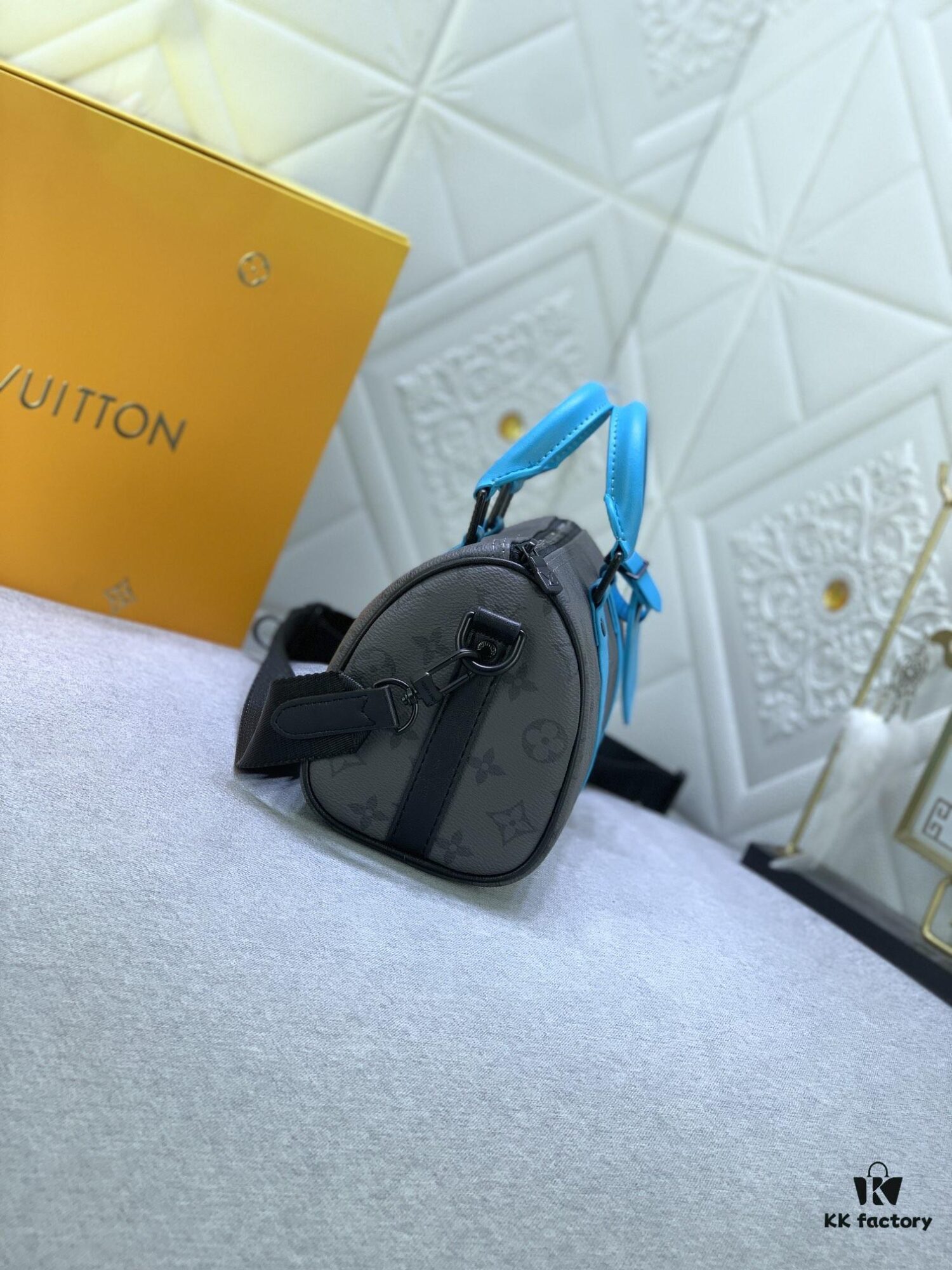 69303cb8f09edb6de4c4d42a Upgraded from M11645 M46271 Grey Floral M24999 Grey Floral Colorful M25440 Blue Colorful Turquoise Series Pillow Bag