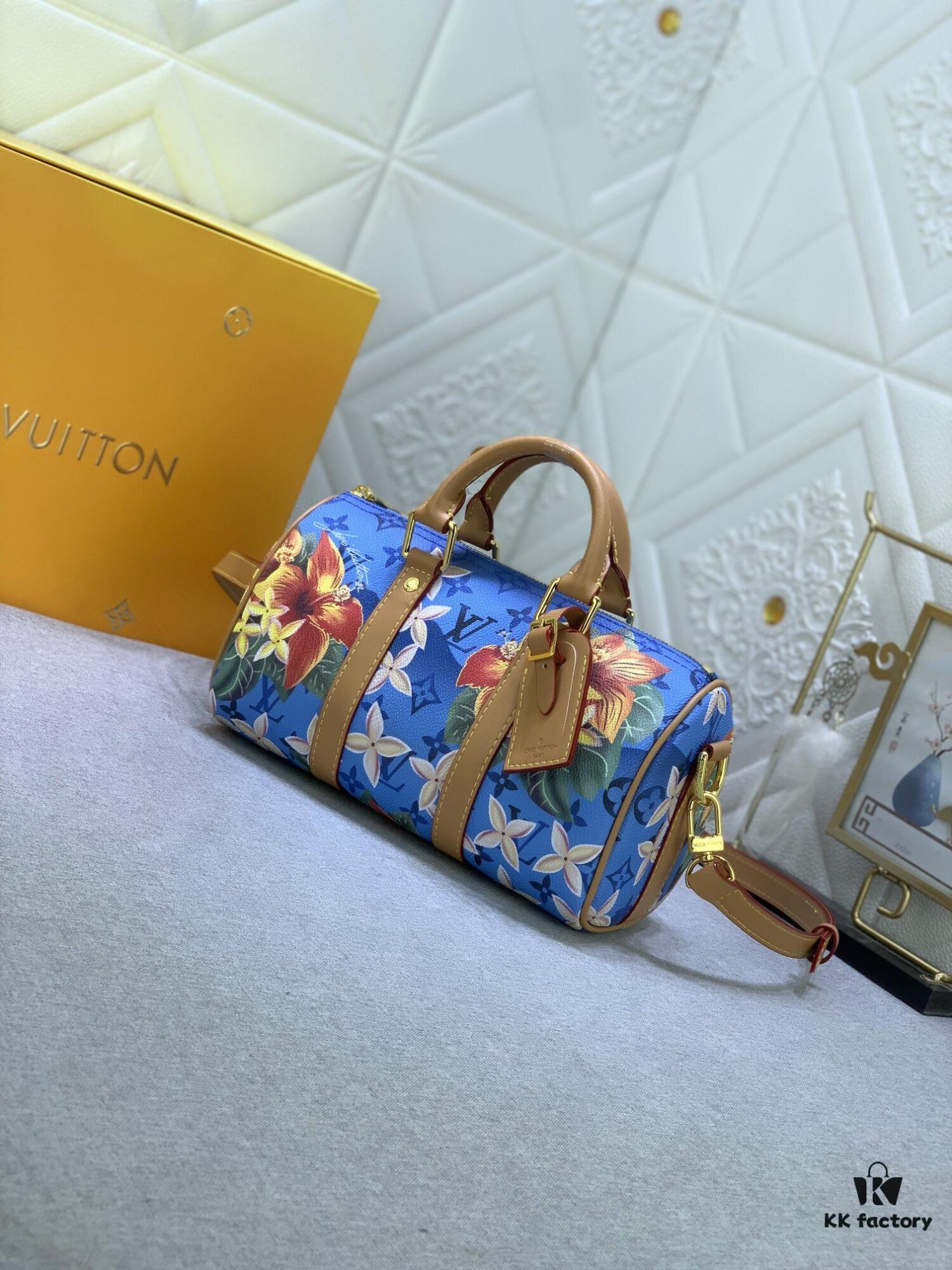 69303cbdf09edb6de4c4d432 Upgraded from M11645 M46271 Gray Floral M24999 Gray Floral Colorful M25440 Blue Colorful Turquoise Collection Pillow Bag