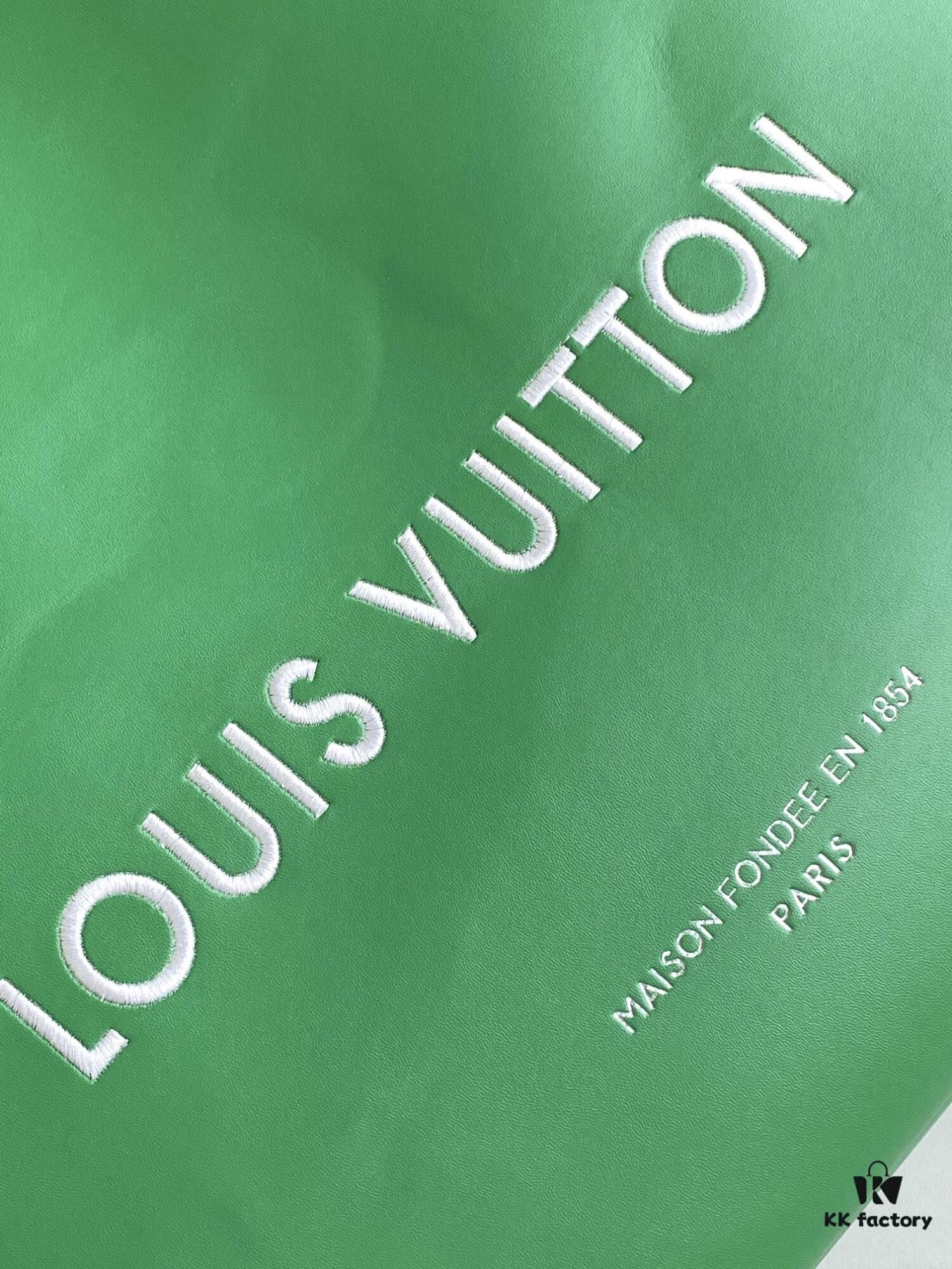 69303d0bf09edb6de4c4d484 M24457 Yellow Green Blue Top Quality Original Order This Medium Shopper Handbag Draws Inspiration from Louis Vuitton's Shopping Bag Featuring 'Louis Vuitton' and 'Maison Fondée En 1854' Embossed on Soft Cowhide Leather with Top Handles and Detachable Shoulder Strap 40.0 x 32.0 x 16.0 cm (L x H x W)