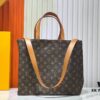 Medium-sized M24457 Shopper Bag