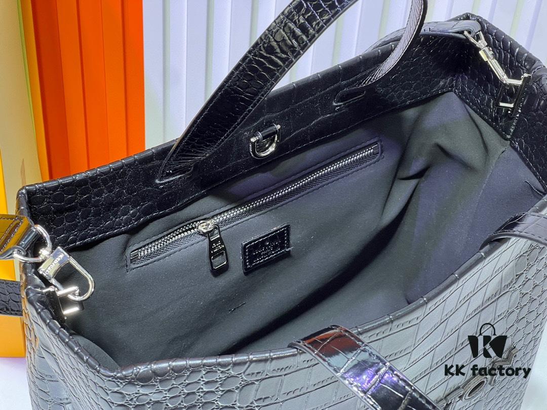Medium Shopper Bag M24457