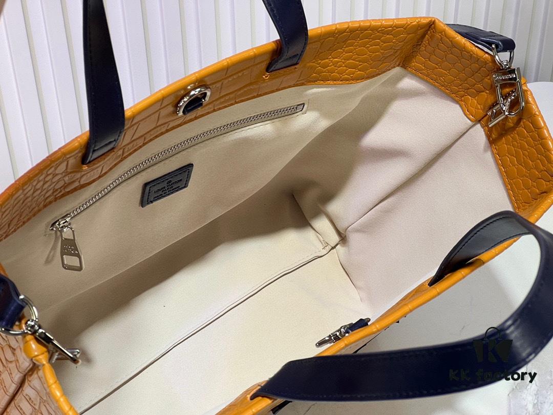 Medium Shopper Bag M24457