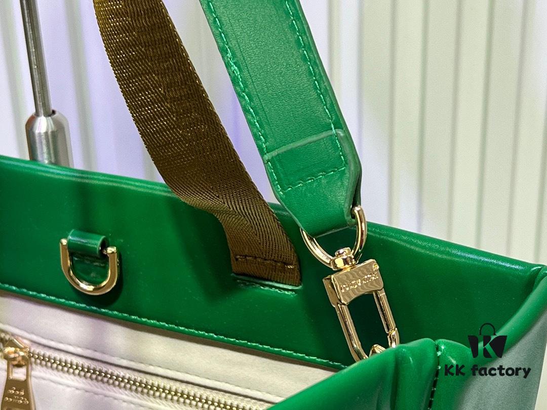 Medium Shopper Bag M24457