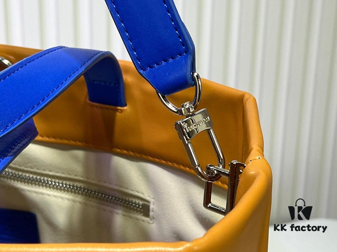 Medium Shopper Bag M24457
