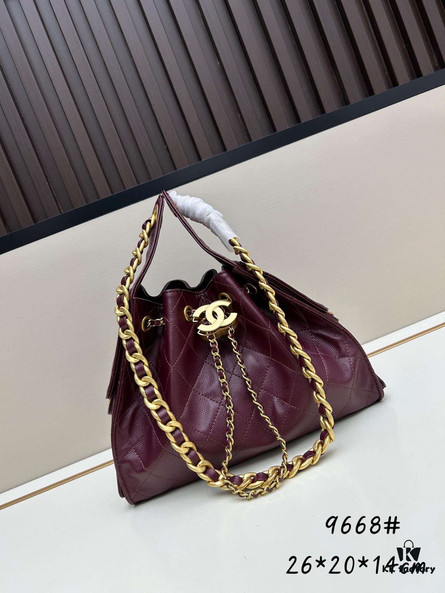 69303e01f09edb6de4c4d5bb New Chanel 25 Handbag