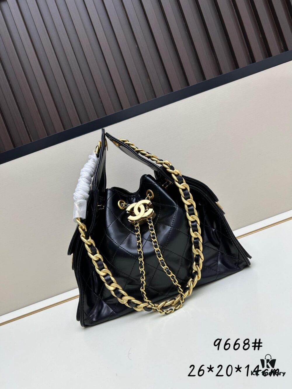 69303e0ef09edb6de4c4d5c7 New Chanel 25 Handbag