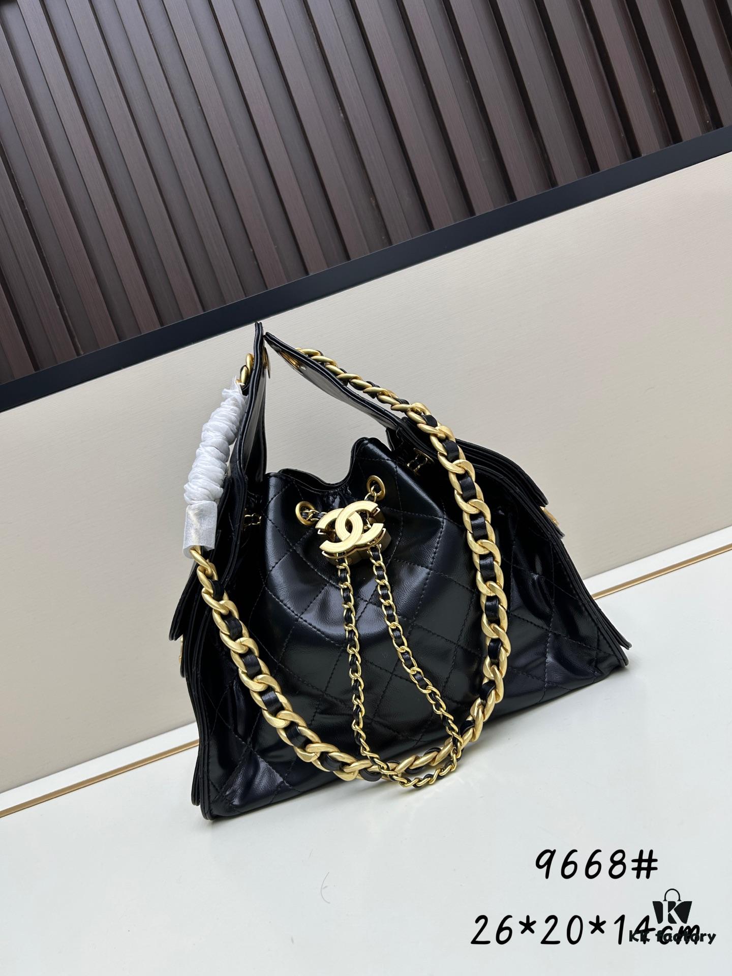 69303e0ef09edb6de4c4d5c7 New Chanel 25 Handbag