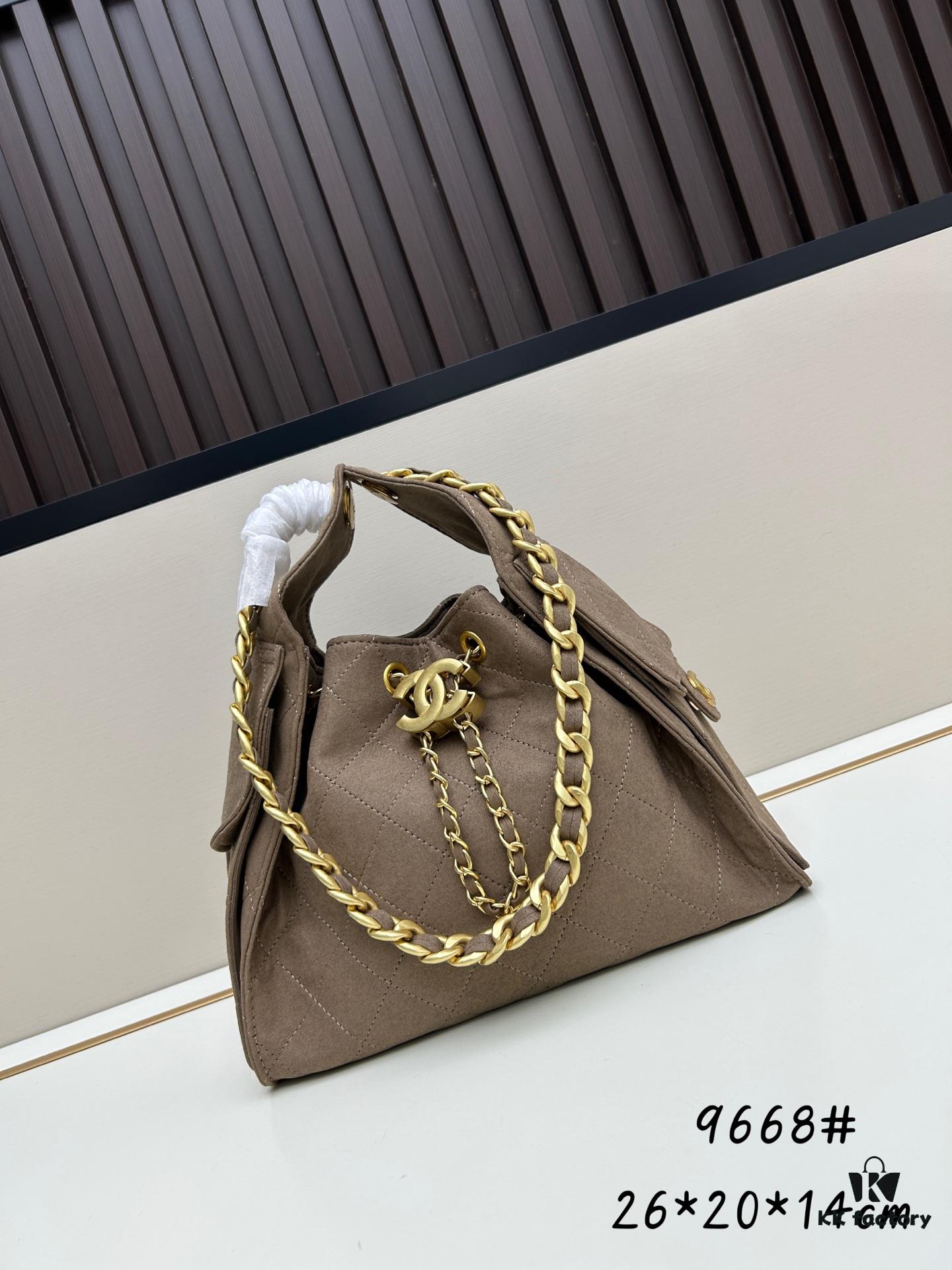 69303e1ef09edb6de4c4d5dc New Chanel 25 Handbag