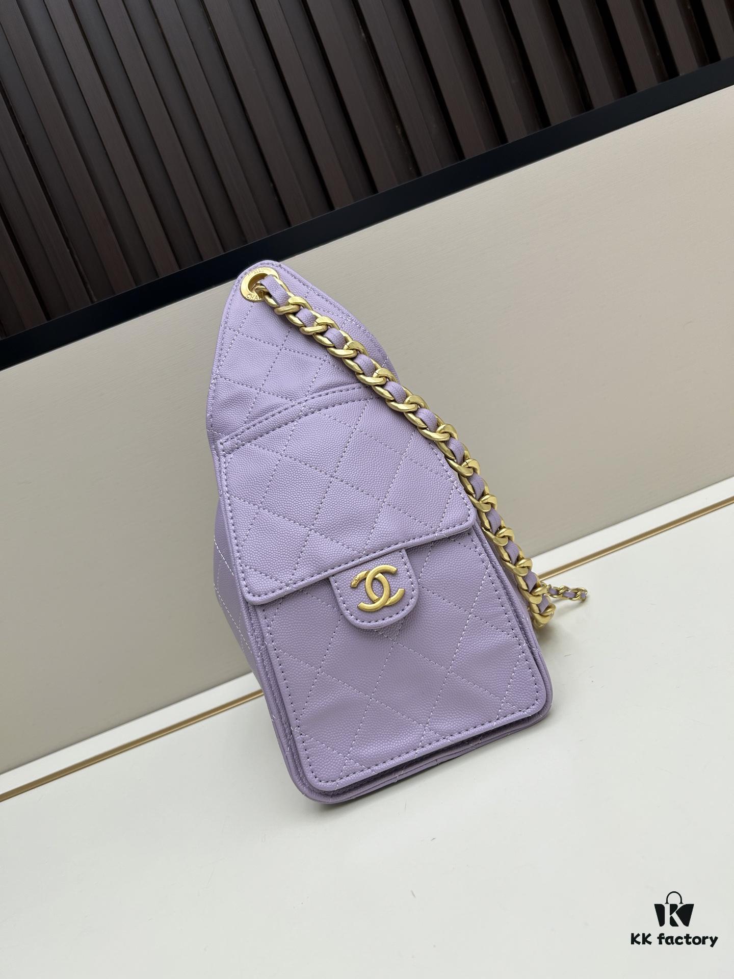 69303e23f09edb6de4c4d5e3 New Chanel 25 Handbag ||| The Rising 'Bag King'